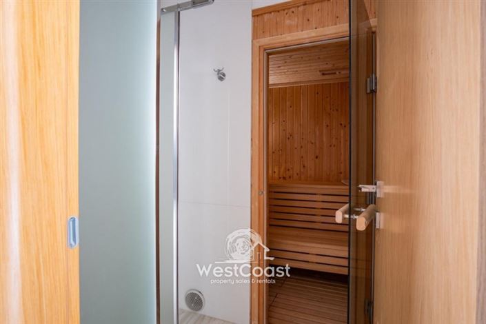 Image No.10-3 Bed Villa for sale