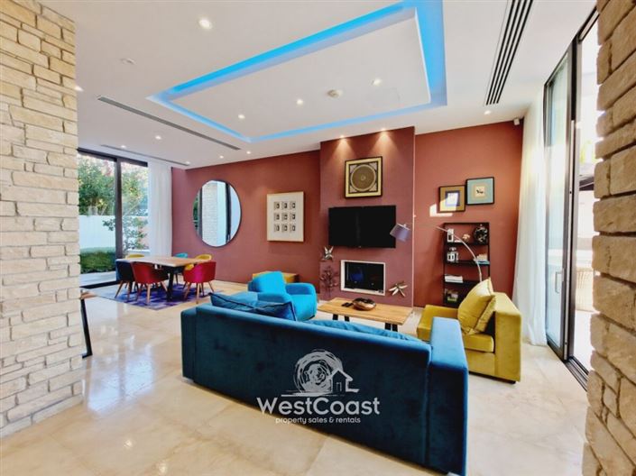 Image No.5-3 Bed Villa for sale