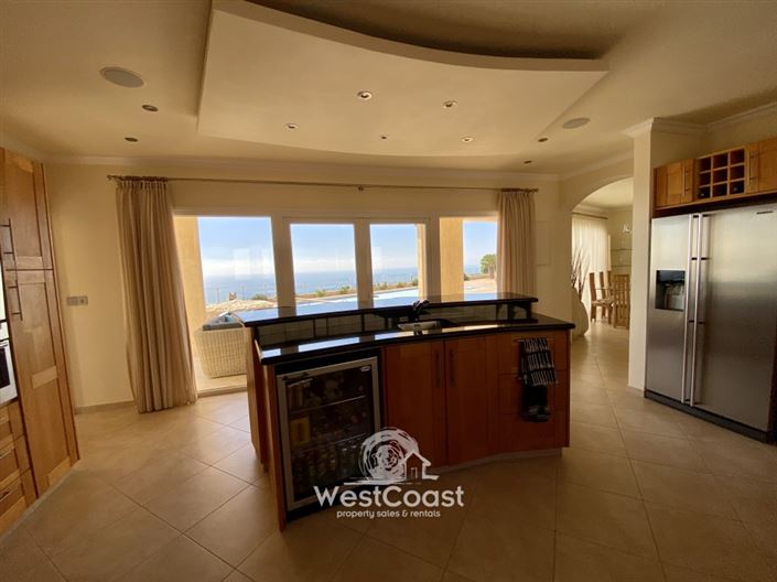 Image No.8-5 Bed Villa for sale