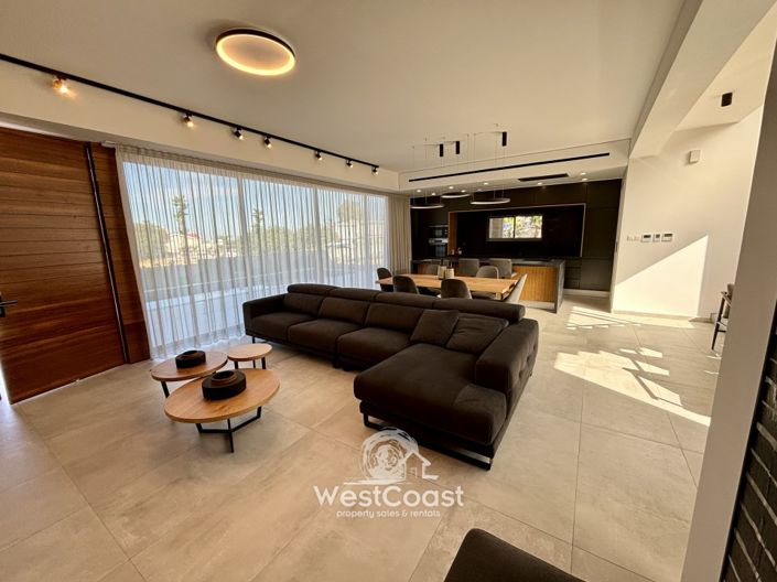 Image No.6-3 Bed Villa for sale