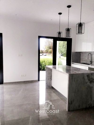 Image No.4-3 Bed Villa for sale