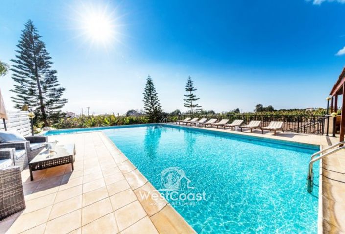 Image No.2-Villa de 4 chambres à vendre à Paphos