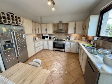 179325-detached-villa-for-sale-in-chlorakaful