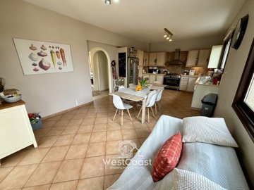 179327-detached-villa-for-sale-in-chlorakaful