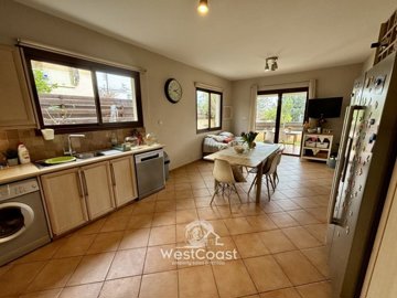 179329-detached-villa-for-sale-in-chlorakaful