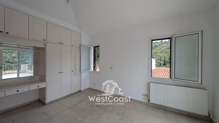 Image No.9-3 Bed Villa for sale