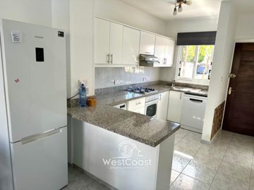 183166-town-house-for-sale-in-universalfull