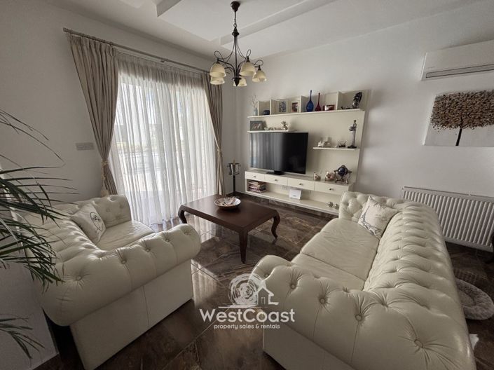 Image No.7-Villa de 3 chambres à vendre à Peyia