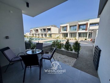 185118-town-house-for-sale-in-chlorakafull