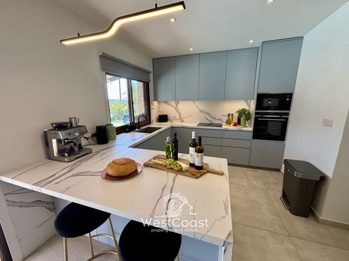 Image No.5-Villa de 5 chambres à vendre à Peyia