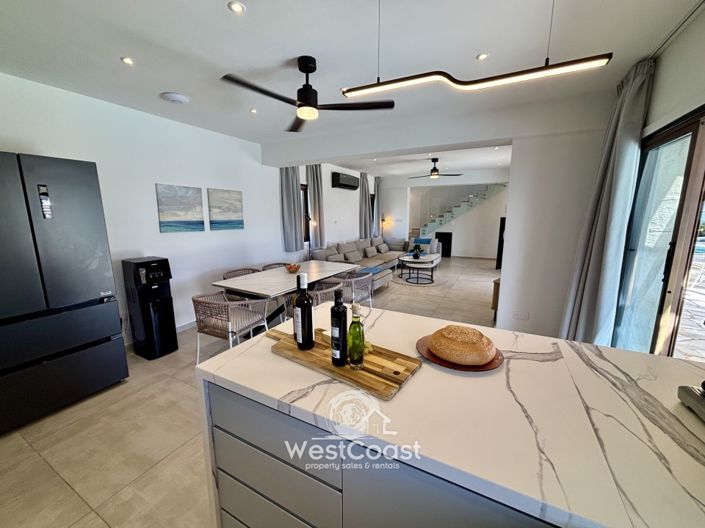 Image No.8-Villa de 5 chambres à vendre à Peyia