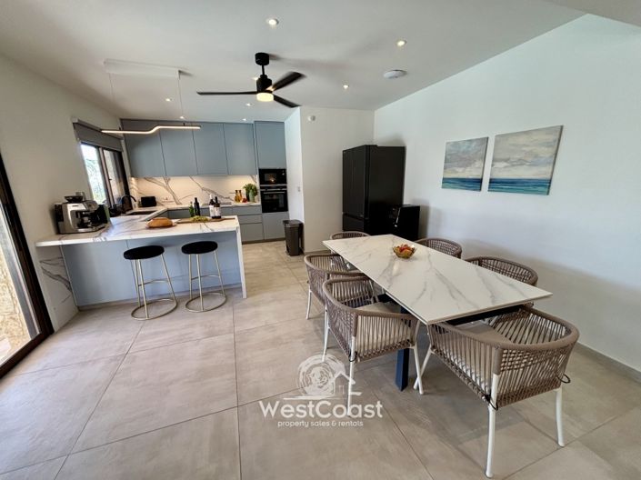 Image No.9-Villa de 5 chambres à vendre à Peyia