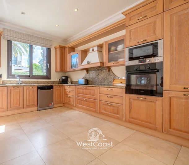 Image No.7-4 Bed Villa for sale