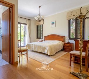 185581-detached-villa-for-sale-in-latchifull