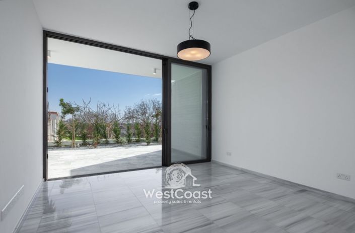 Image No.8-4 Bed Villa for sale