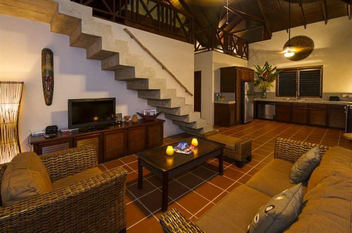 Image No.12-8 Bed Villa for sale