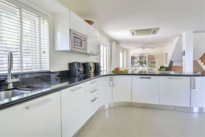 Image No.9-4 Bed Townhouse for sale