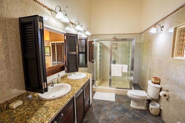 Image No.17-5 Bed Villa for sale