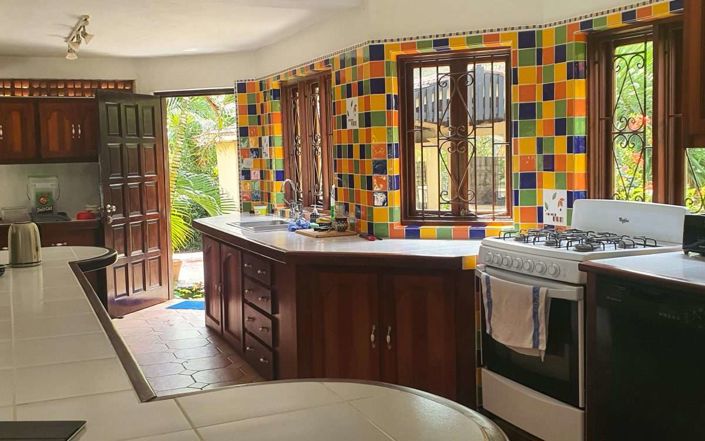 Image No.2-3 Bed Villa for sale