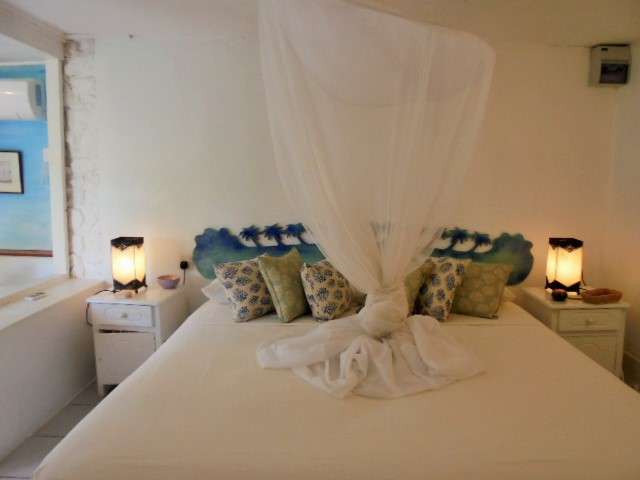 Image No.12-9 Bed Villa for sale