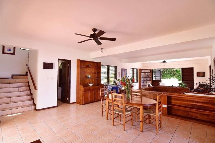 Image No.3-Villa de 4 chambres à vendre à Cap Estate