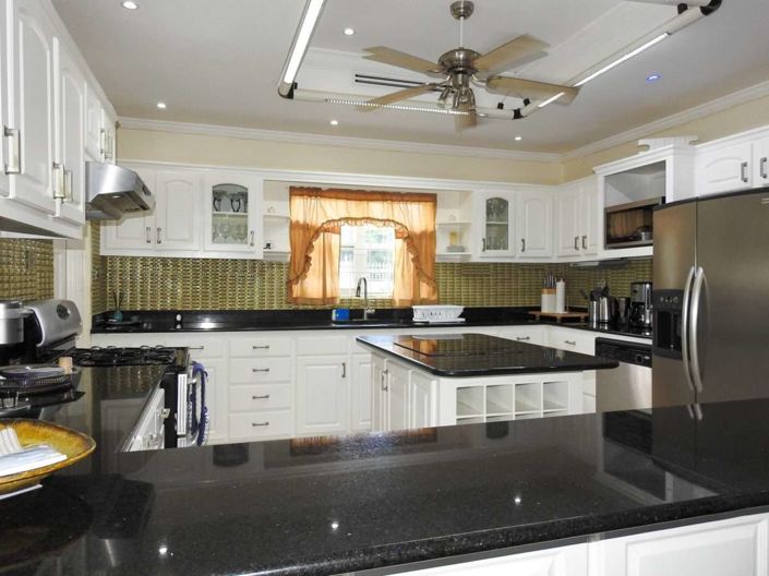 Image No.2-4 Bed Villa for sale