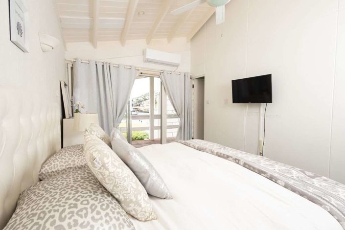 Image No.12-2 Bed Townhouse for sale