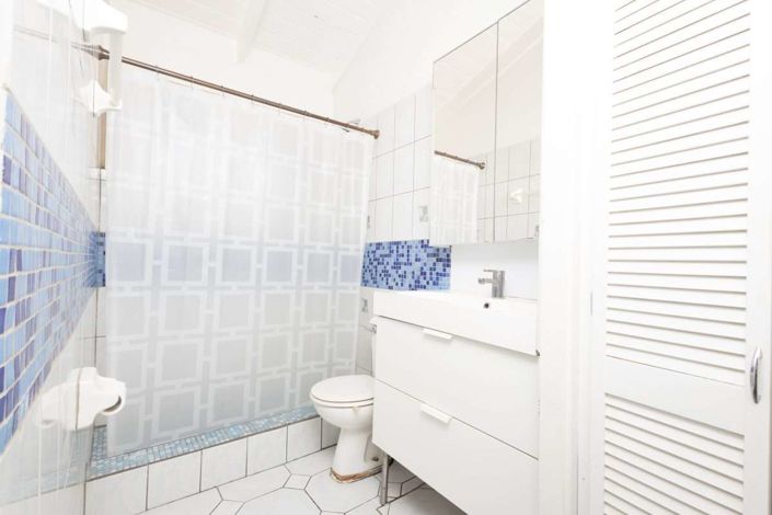 Image No.18-2 Bed Townhouse for sale