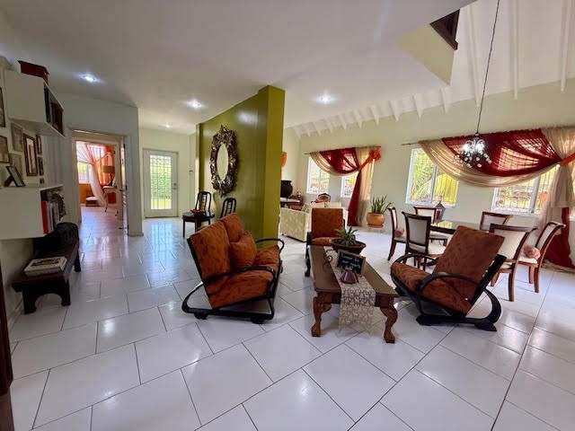 Image No.9-3 Bed Villa for sale