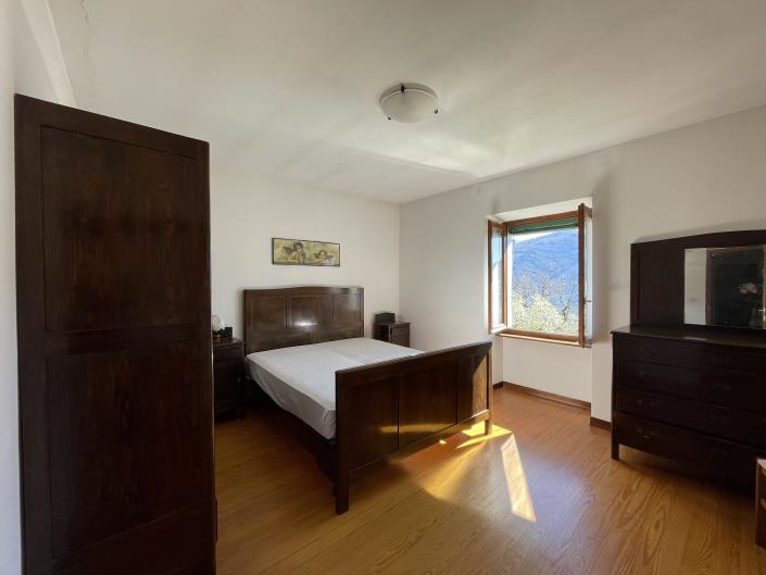 Image No.9-3 Bed House for sale