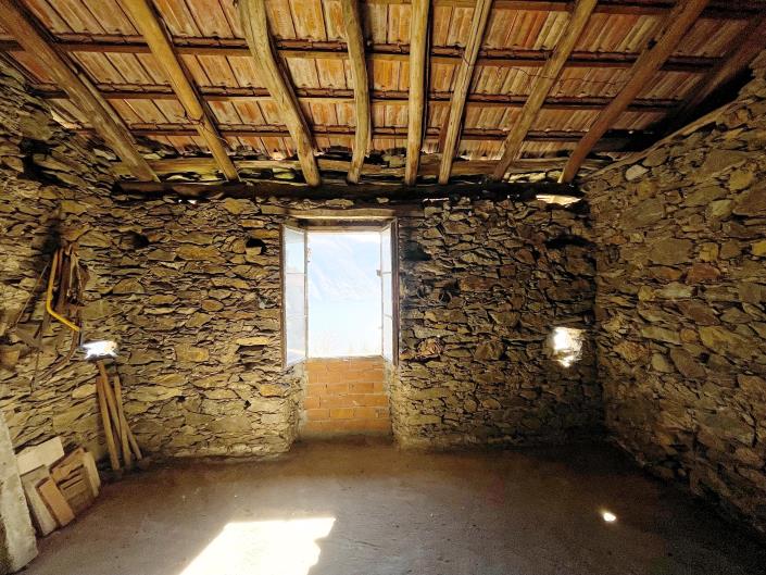 Image No.23-3 Bed House for sale