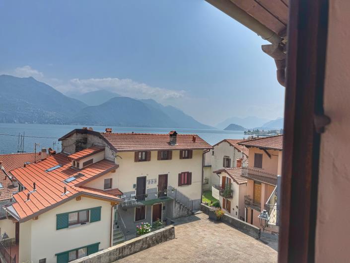 Image No.5-2 Bed Semi-Detached for sale