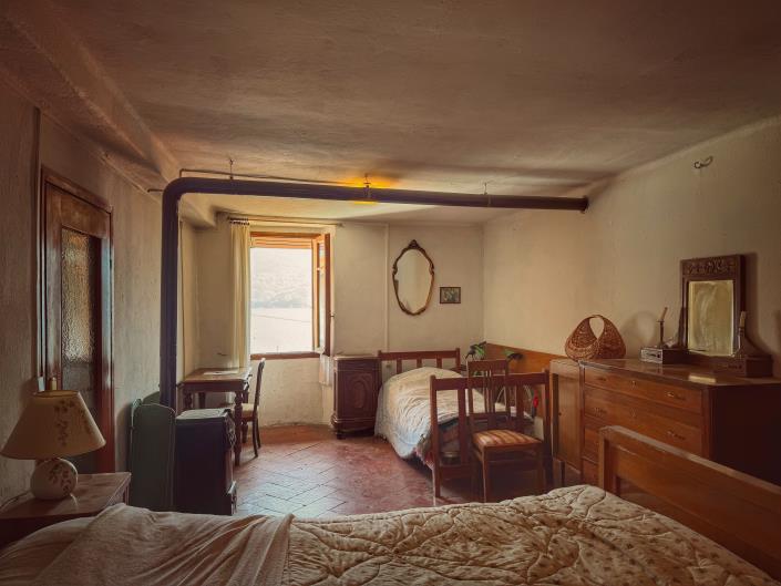 Image No.26-2 Bed Semi-Detached for sale