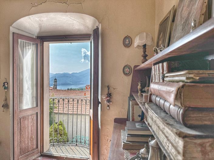 Image No.16-3 Bed Semi-Detached for sale