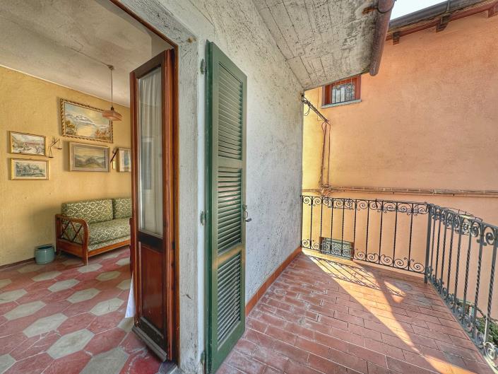 Image No.17-3 Bed Semi-Detached for sale