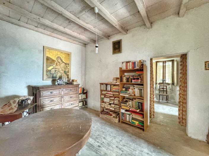 Image No.27-3 Bed Semi-Detached for sale