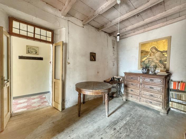 Image No.28-3 Bed Semi-Detached for sale