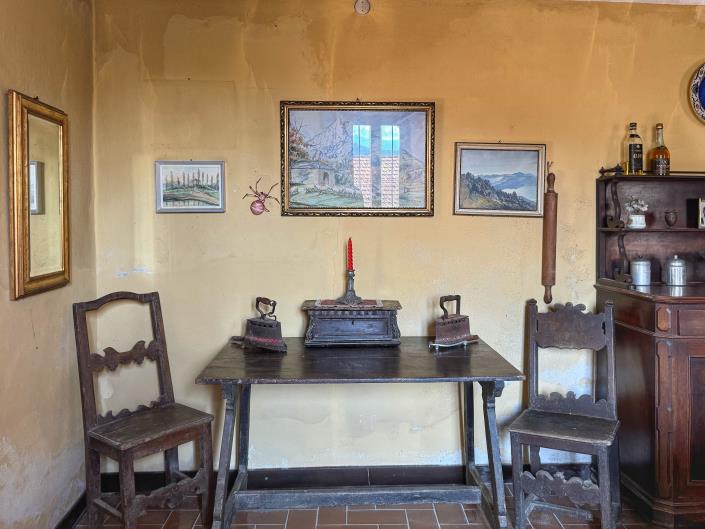 Image No.10-3 Bed Semi-Detached for sale