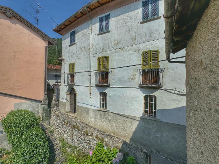 Image No.54-3 Bed Semi-Detached for sale