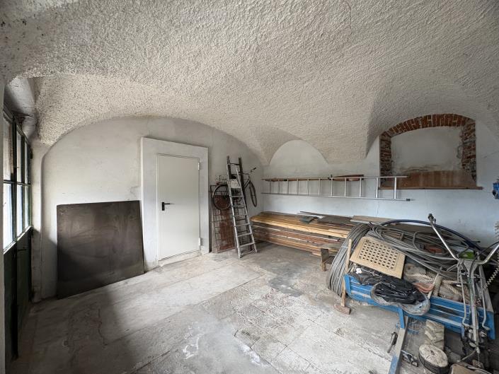 Image No.18-2 Bed Apartment for sale