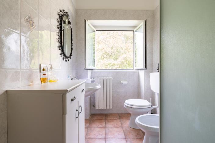 Image No.33-4 Bed House for sale