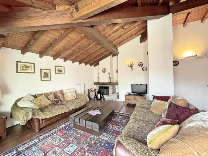 Image No.8-3 Bed Apartment for sale