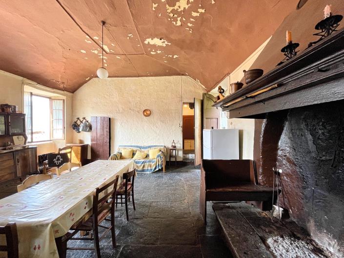 Image No.4-3 Bed Semi-Detached for sale