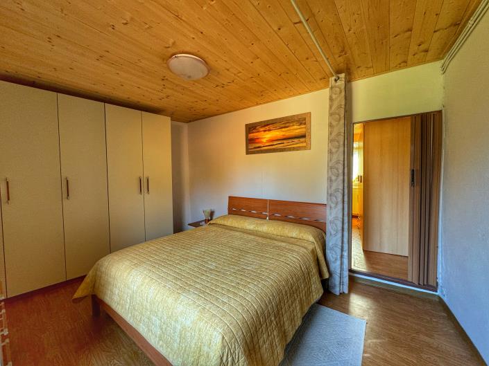 Image No.6-2 Bed Semi-Detached for sale