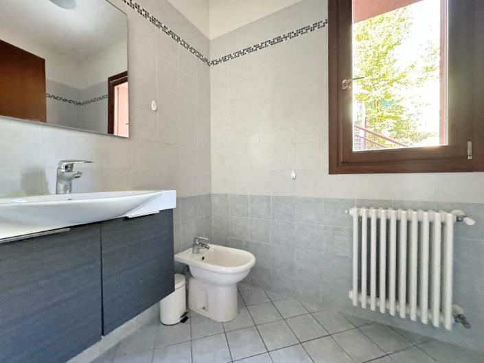 Image No.12-1 Bed Apartment for sale