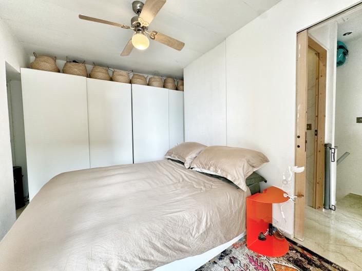 Image No.5-2 Bed Semi-Detached for sale