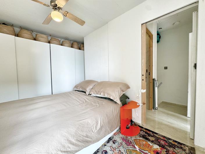 Image No.6-2 Bed Semi-Detached for sale