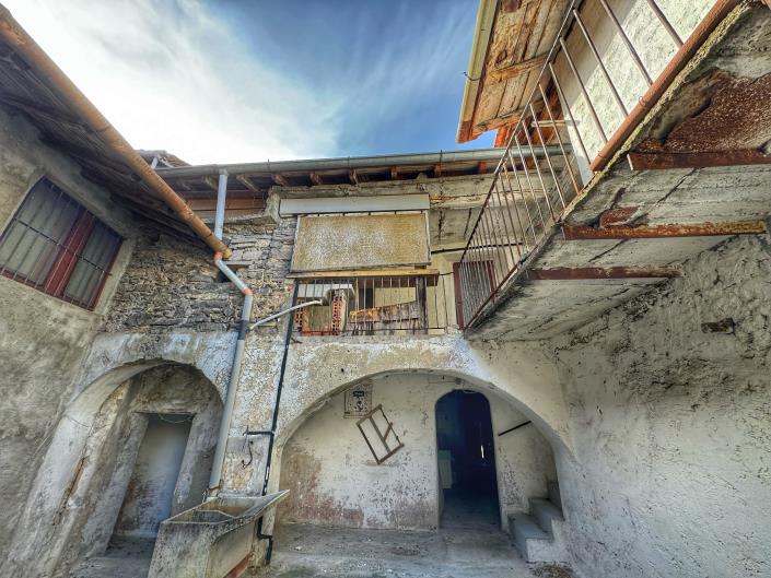 Image No.2-Maison de 9 chambres à vendre à Plesio