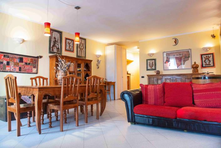 Image No.8-3 Bed Apartment for sale