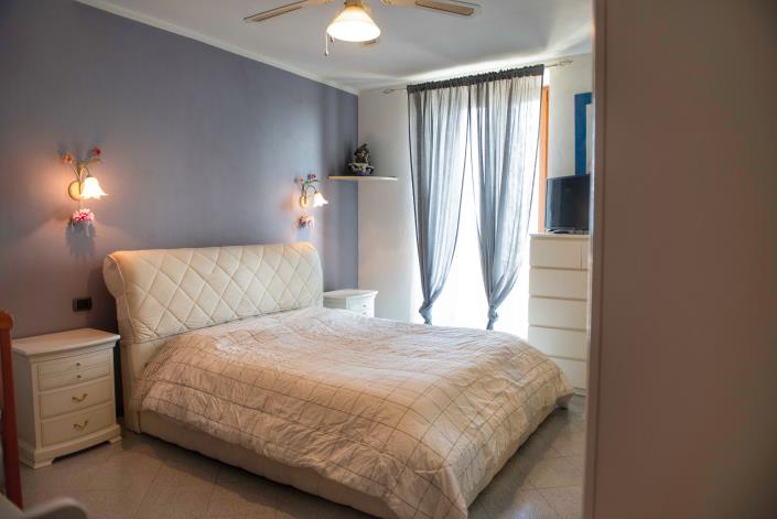 Image No.15-3 Bed Apartment for sale